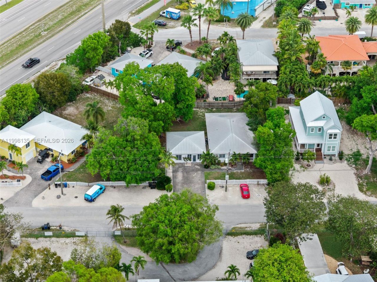 4 Transylvania Ave, Unit B, Key Largo, FL 33037 Photo