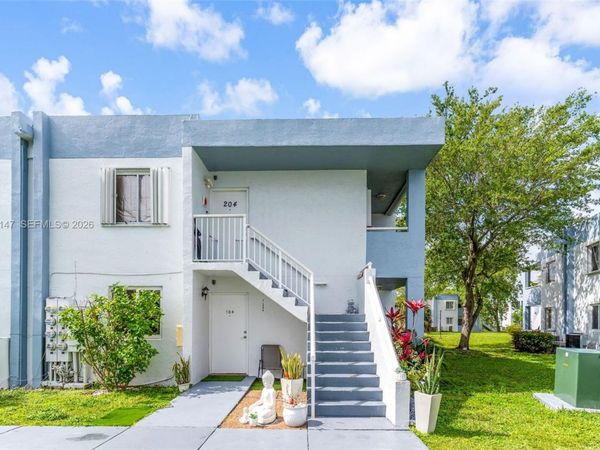6210 SW 131st Ct, Unit 204, Miami, FL 33183