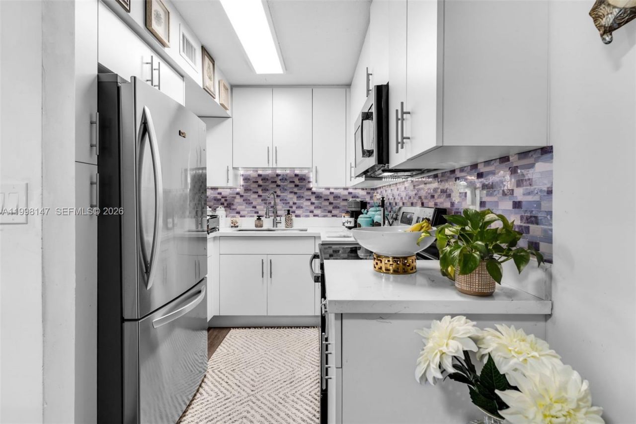 6210 SW 131st Ct, Unit 204, Miami, FL 33183 Photo