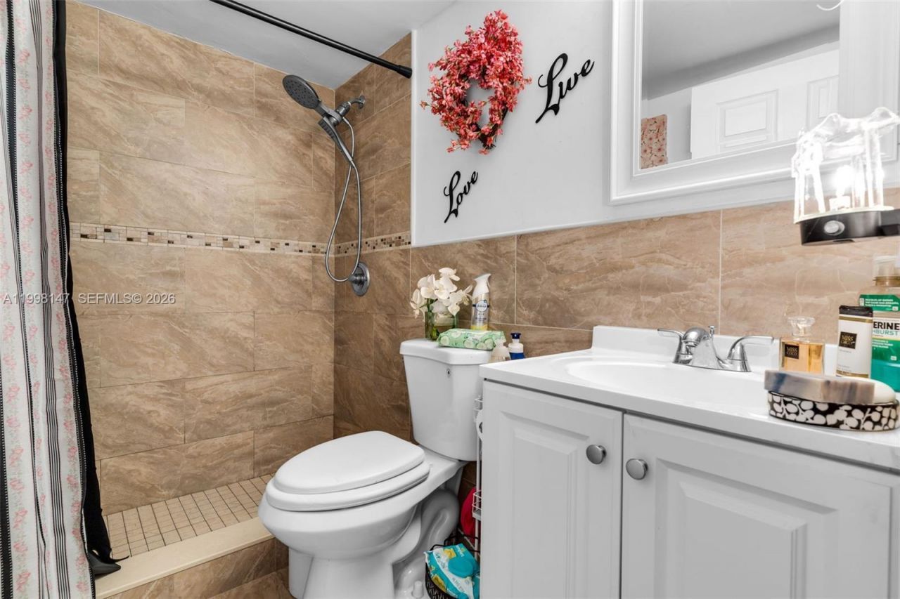 6210 SW 131st Ct, Unit 204, Miami, FL 33183 Photo