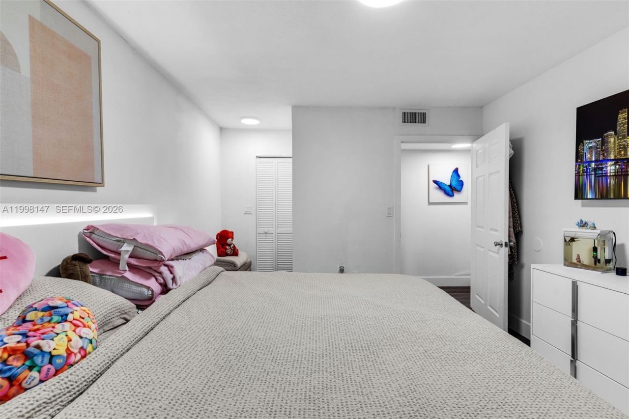 6210 SW 131st Ct, Unit 204, Miami, FL 33183 Photo