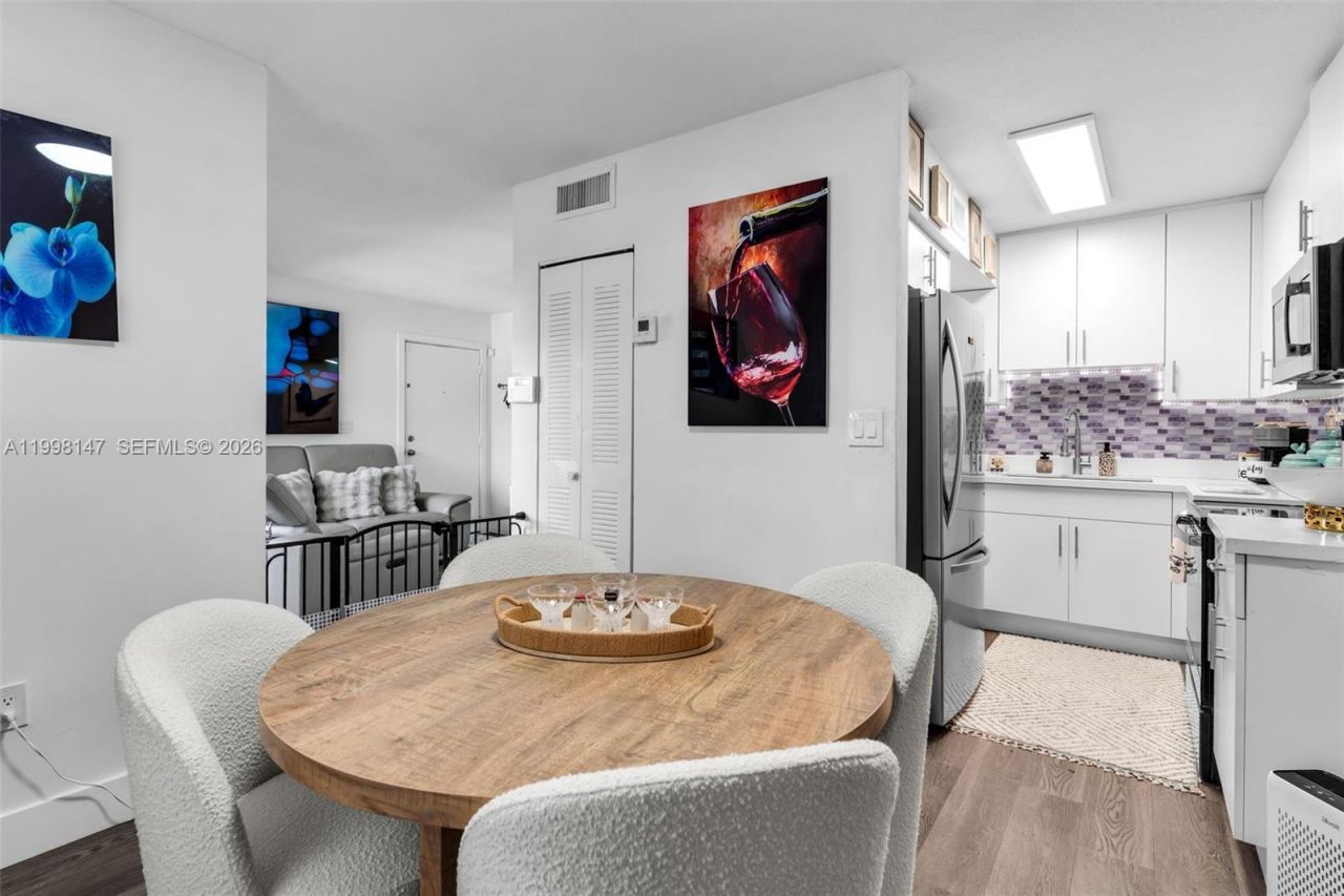 6210 SW 131st Ct, Unit 204, Miami, FL 33183 Photo