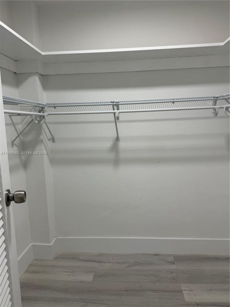 2980 Point East Dr, Unit D311, Aventura, FL 33160 Photo