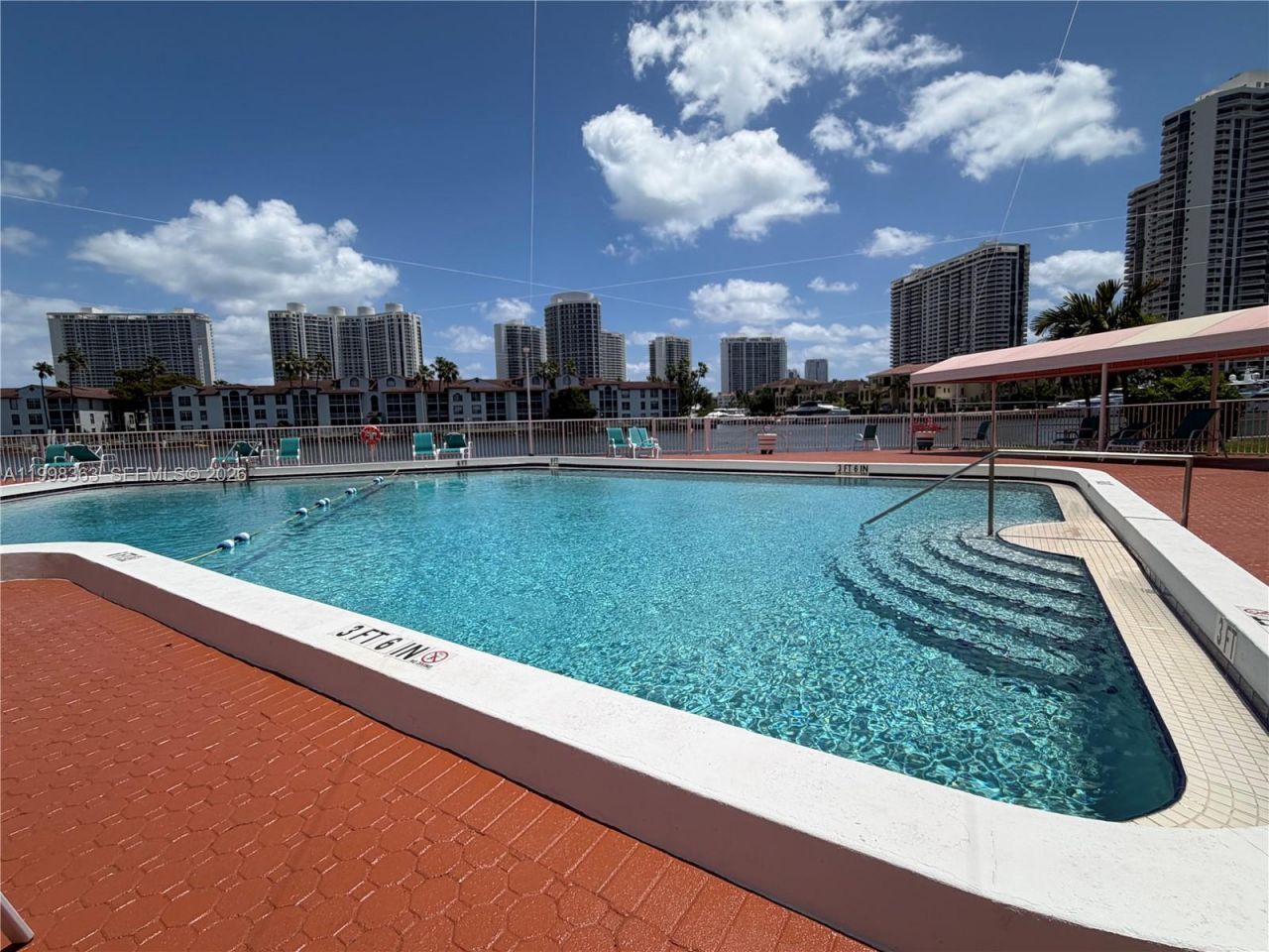 2980 Point East Dr, Unit D311, Aventura, FL 33160 Photo