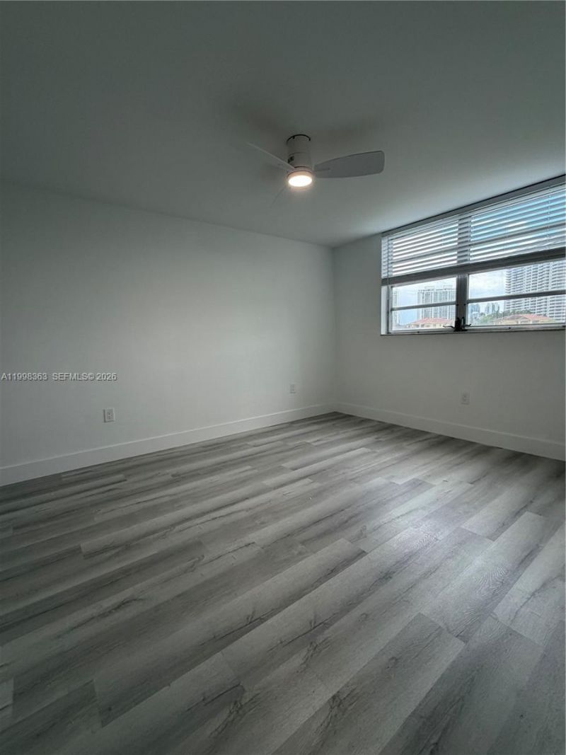 2980 Point East Dr, Unit D311, Aventura, FL 33160 Photo