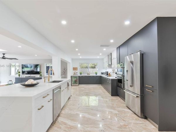 17420 SW 84th Ct, Palmetto Bay, FL 33157