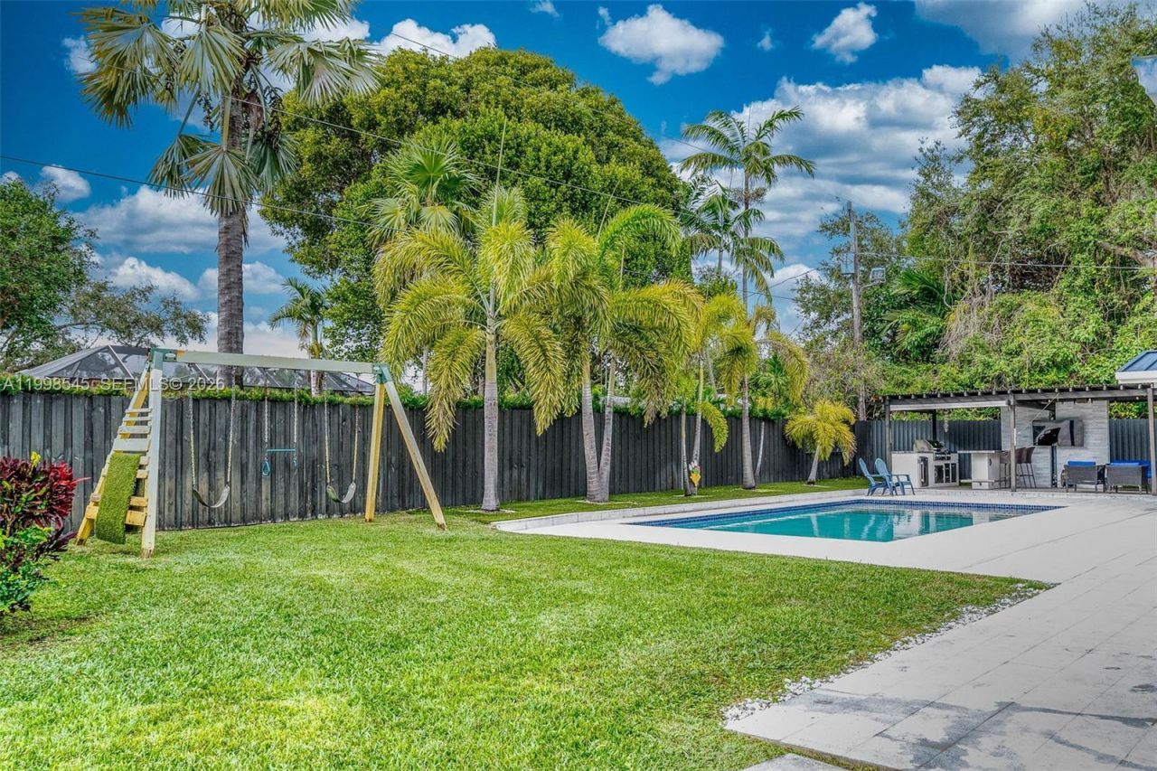 17420 SW 84th Ct, Palmetto Bay, FL 33157 Photo