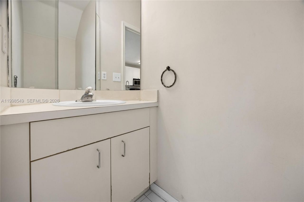 365 SW 122nd Ave, Pembroke Pines, FL 33025 Photo