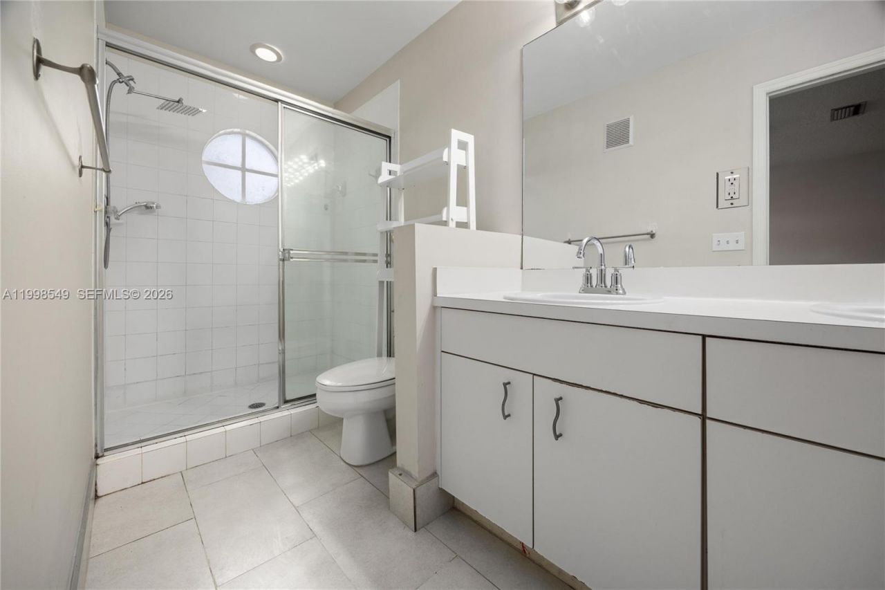 365 SW 122nd Ave , Pembroke Pines, FL 33025 Photo