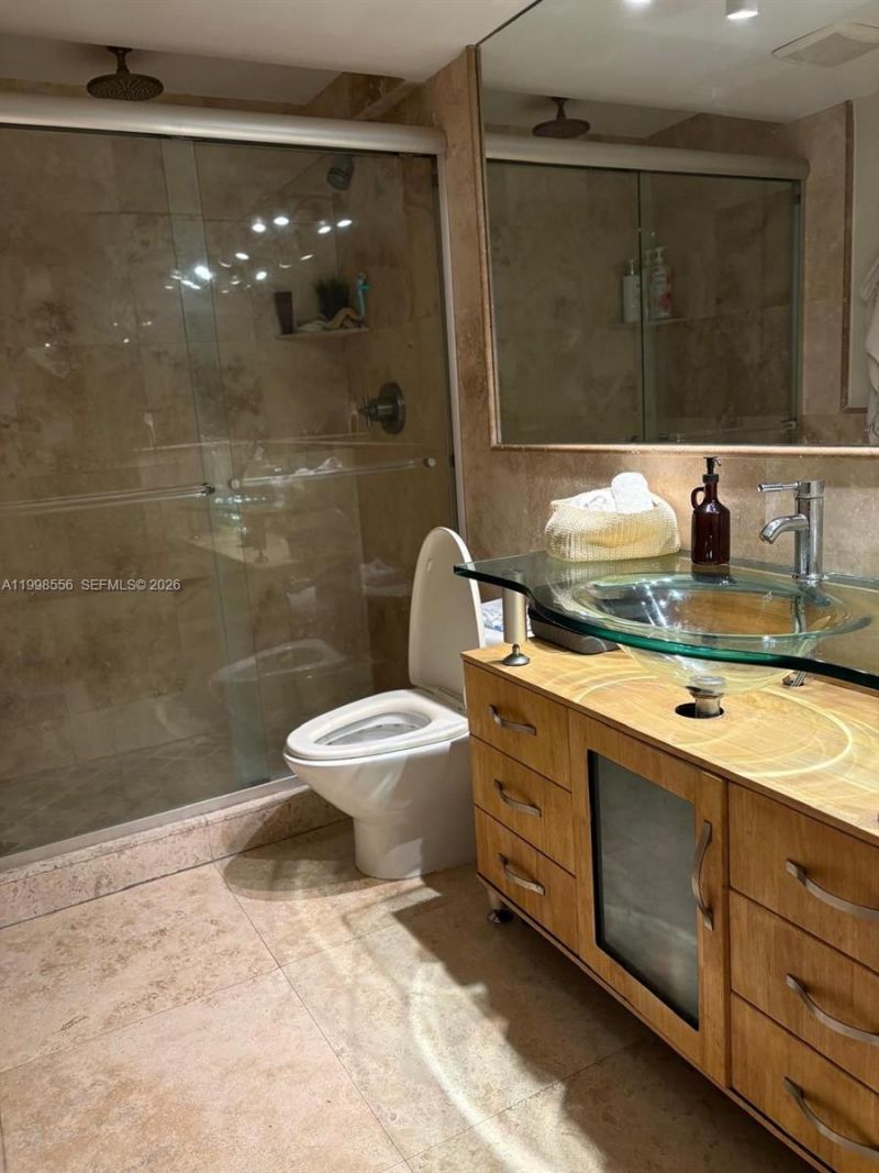 555 NE 15th St, Unit 26J, Miami, FL 33132 Photo