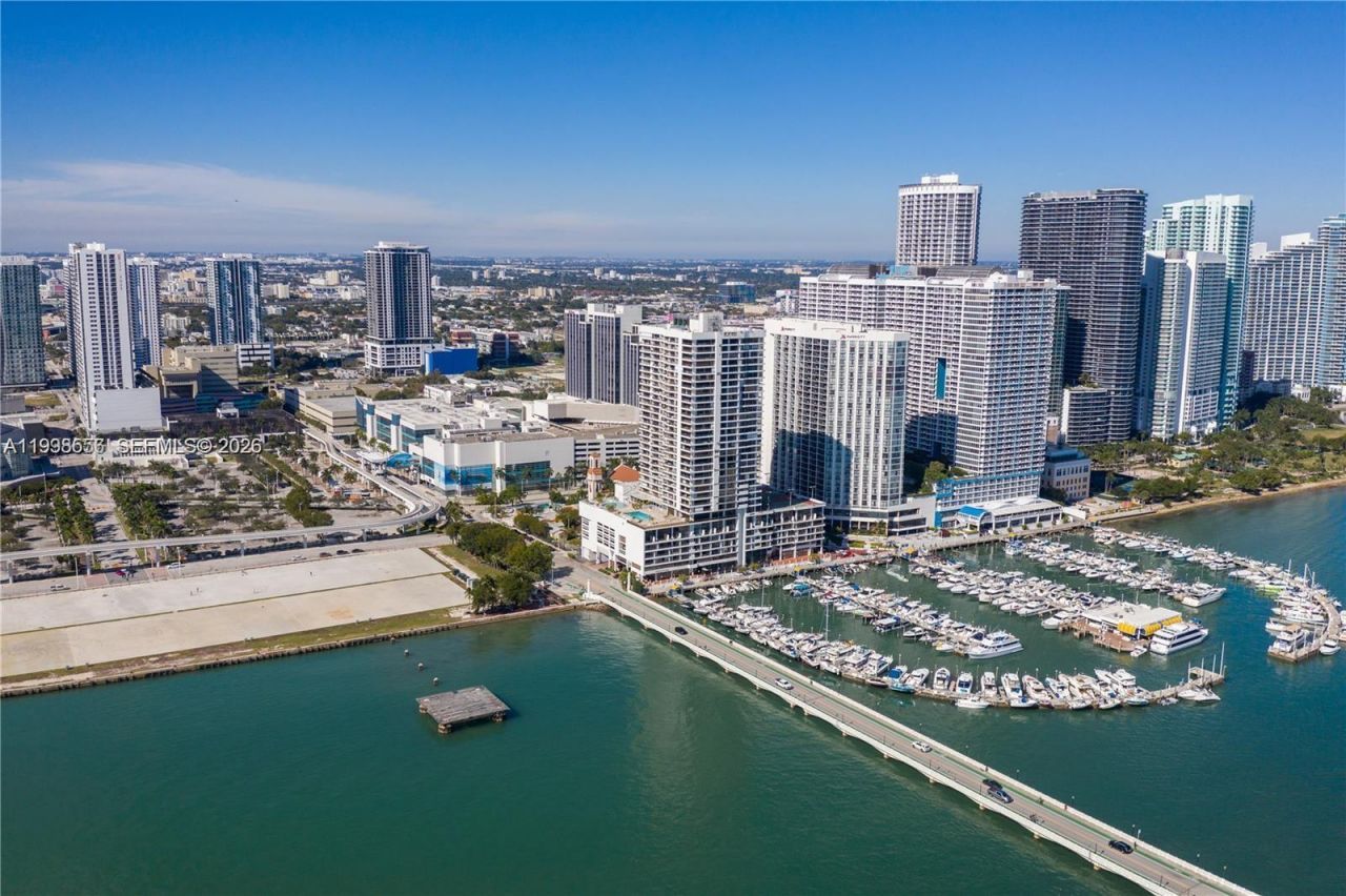555 NE 15th St, Unit 26J, Miami, FL 33132 Photo