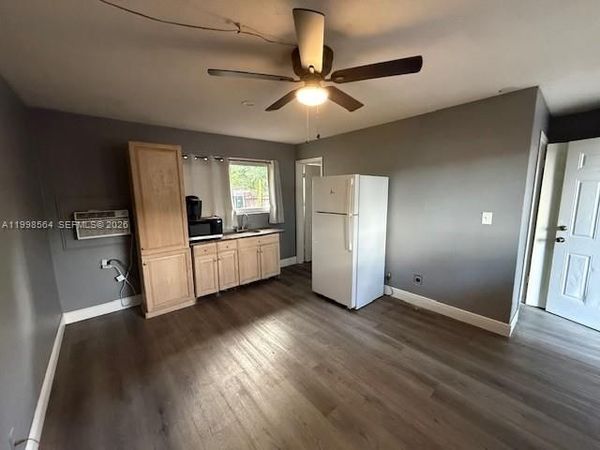 4148 SW 24th St, Fort Lauderdale, FL 33317