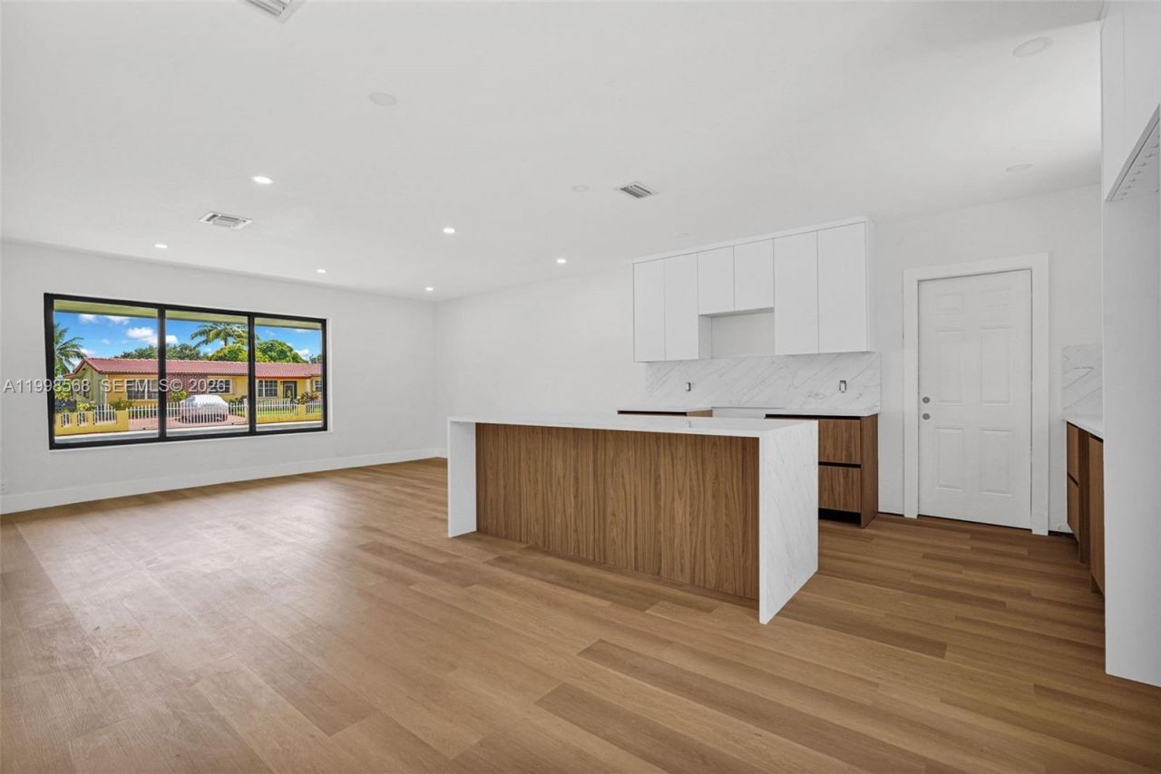 2225 NW 195th St , Miami Gardens, FL 33056 Photo