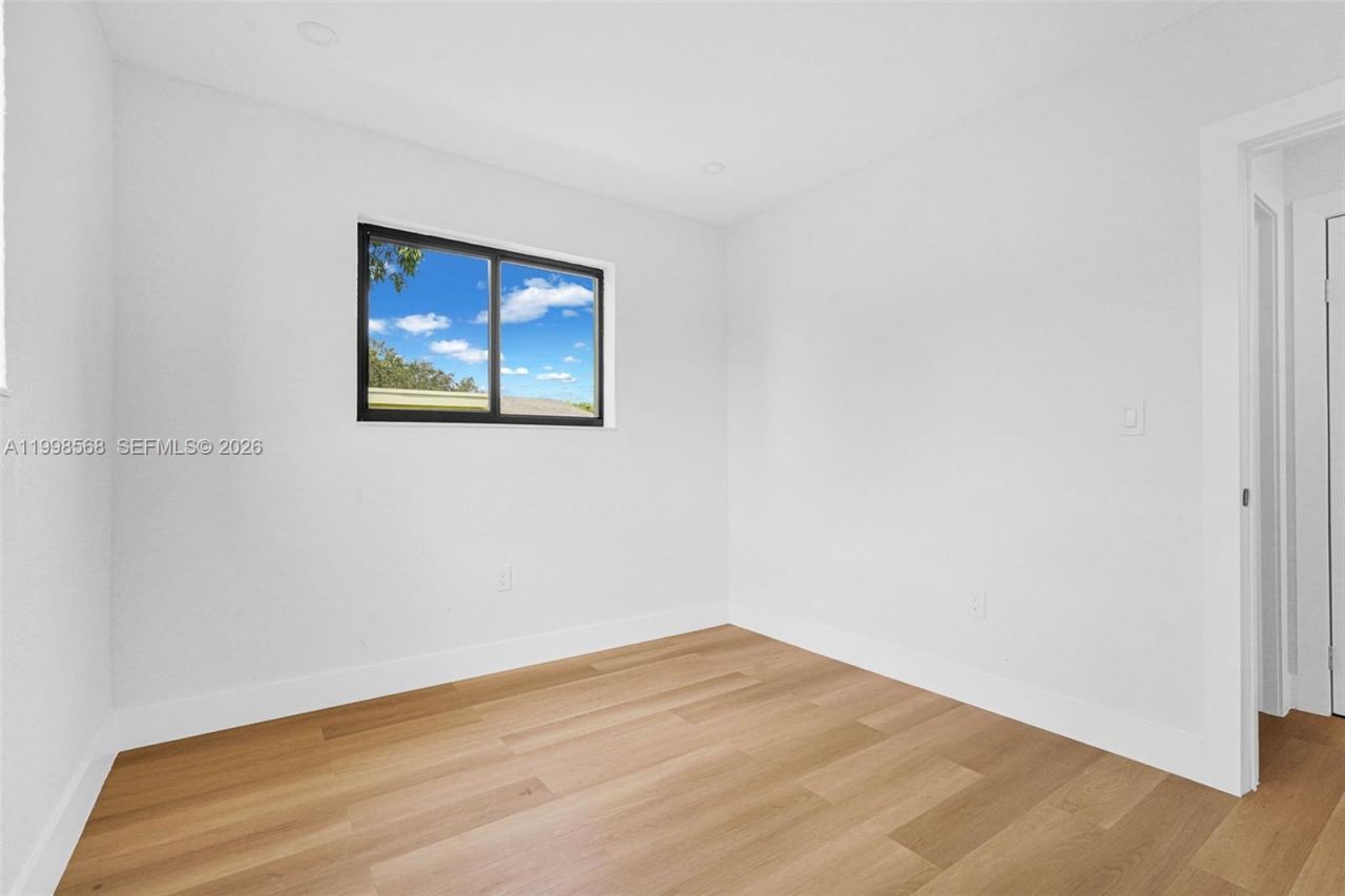 2225 NW 195th St , Miami Gardens, FL 33056 Photo