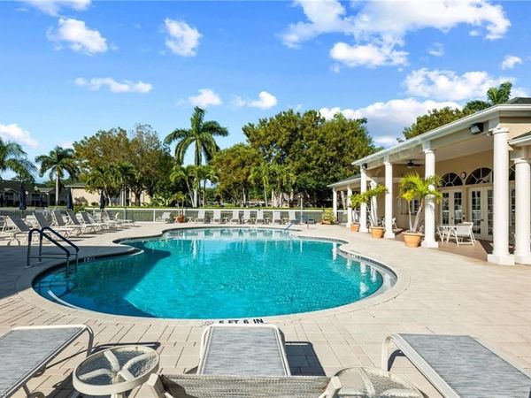 27079 Matheson AVE, Unit 207, BONITA SPRINGS, FL 34135