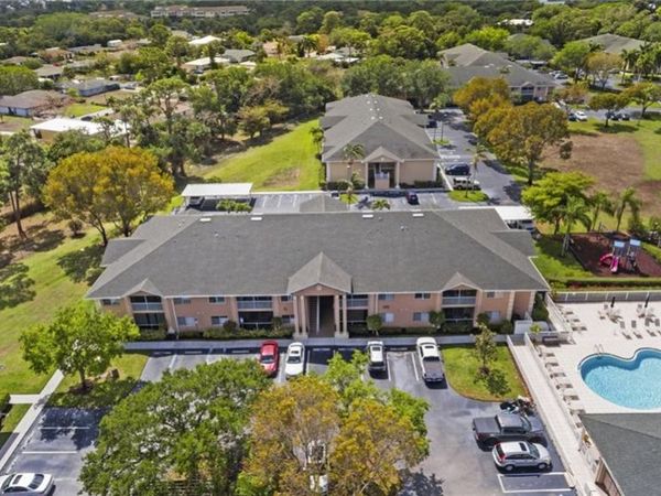 27079 Matheson AVE, Unit 207, BONITA SPRINGS, FL 34135