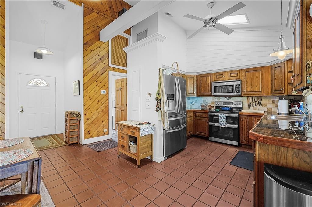 16353 Buccaneer St, Bokeelia, FL 33922 Photo