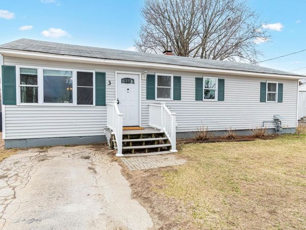 3 Logwood Street, South Burlington, VT 05403