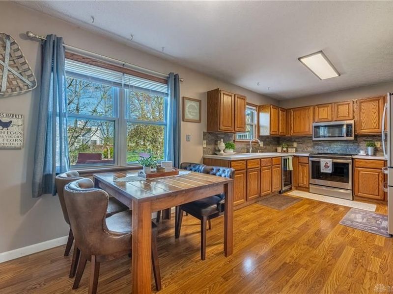 1011 Brookwood Court, Fairborn, OH 45324 Photo 9