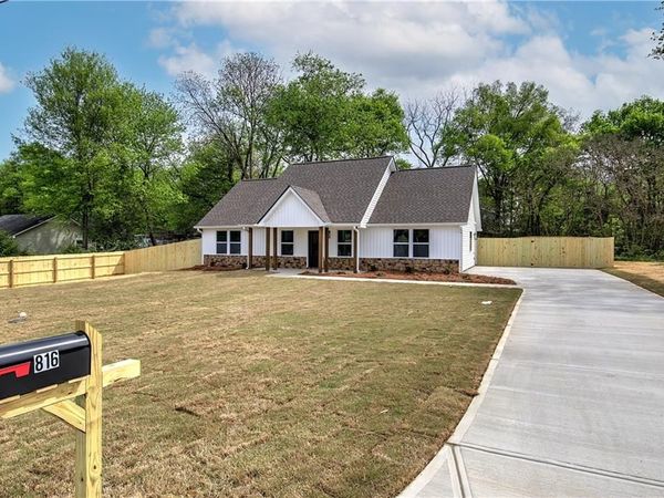 816 Forrest Avenue, Rockmart, GA 30153