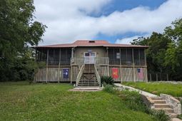 2668 Middle Street photo 4