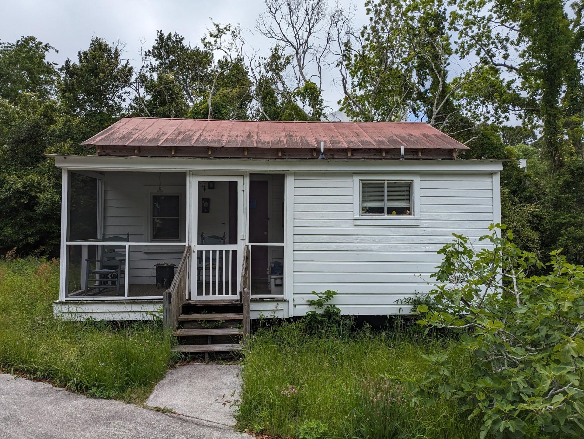 2668 Middle Street Photo 8