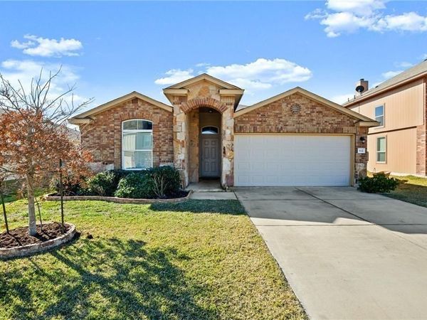 112 Hondo Gap LN, Jarrell, TX 76537