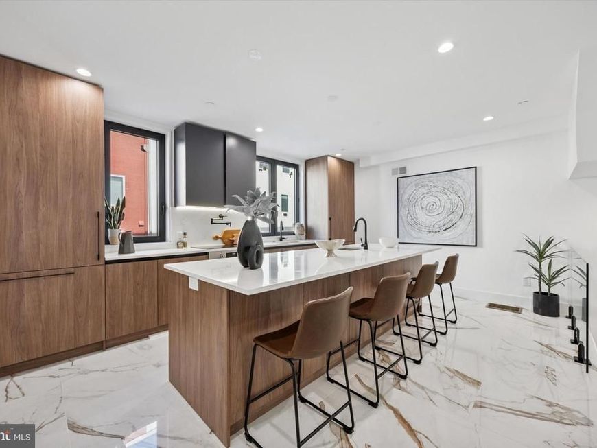 1922 Geary Street, Unit 8, Philadelphia, PA 19145 Main Photo