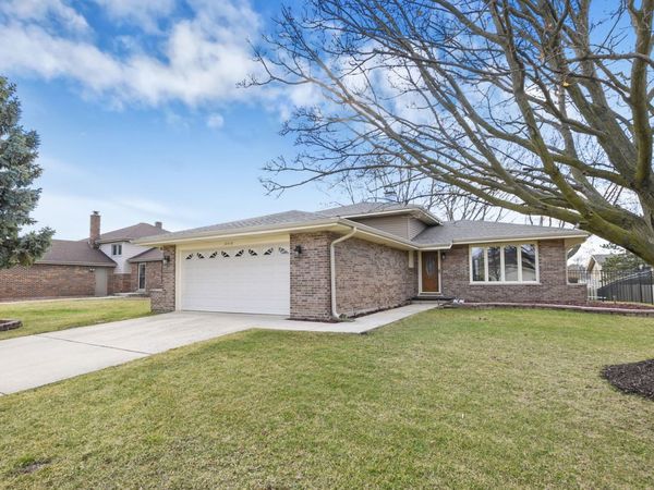 16418 Bormet Drive , Tinley Park, IL 60477