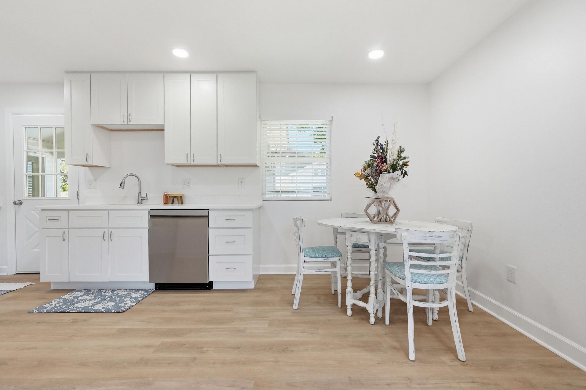 388 Davenport Avenue, Valparaiso, FL 32580 Main Photo