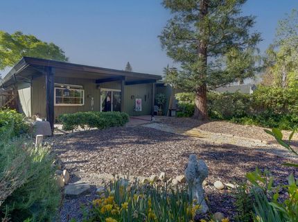 8745 Ski Ct, Elk Grove, CA 95624 Photo