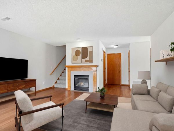 31 Landau Alcove , Woodbury, MN 55125