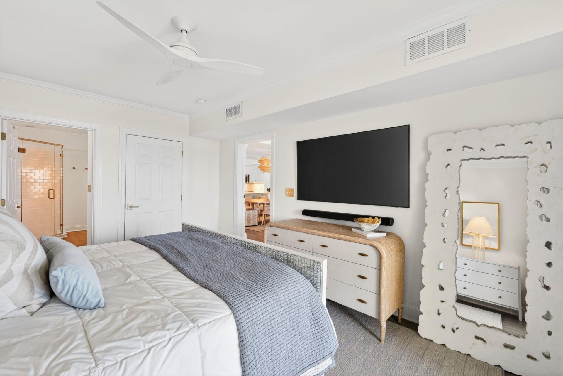 1006 Ocean Boulevard Photo 32