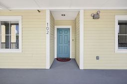 1006 Ocean Boulevard photo 4