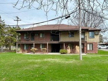 30446 Utica Road, Roseville, MI 48066