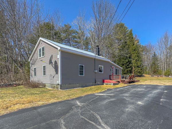 513 S High Street, Bridgton, ME 04009