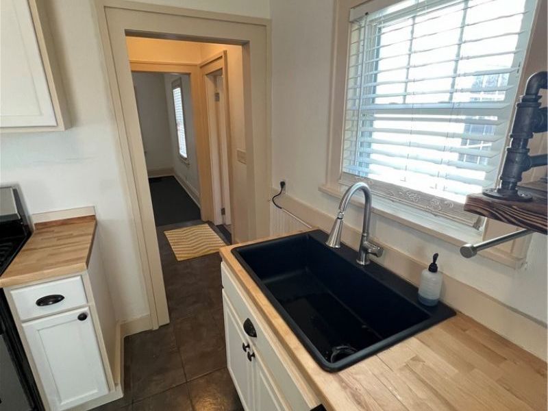 1129 Avon Street, Akron, OH 44310 Photo 13