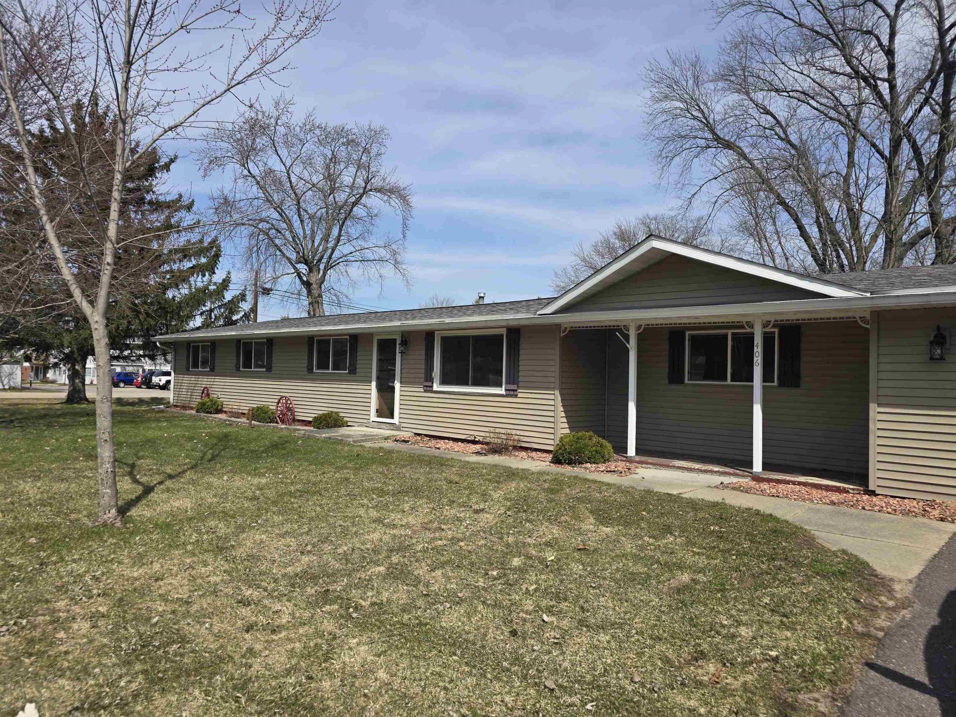 406 Cardinal Drive, Westfield, WI 53964 Main Photo