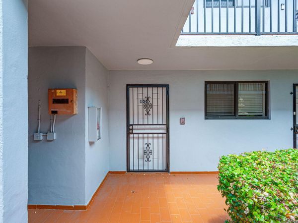 1340 W 41st Street, Unit 101, Hialeah, FL 33012