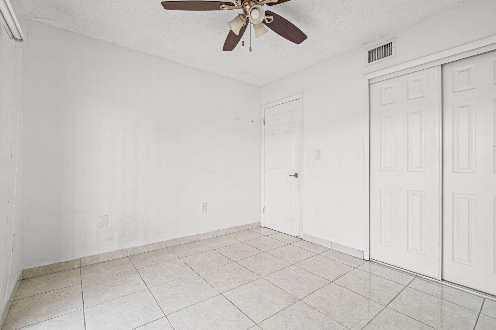 1340 W 41st Street, Unit 101, Hialeah, FL 33012 Photo