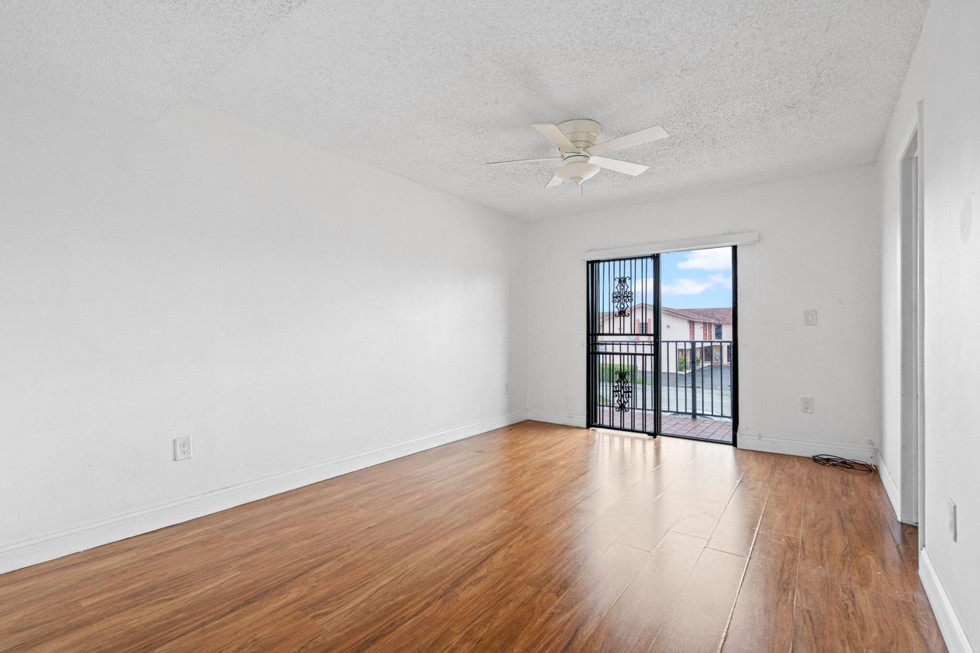 1340 W 41st Street, Unit 101, Hialeah, FL 33012 Photo