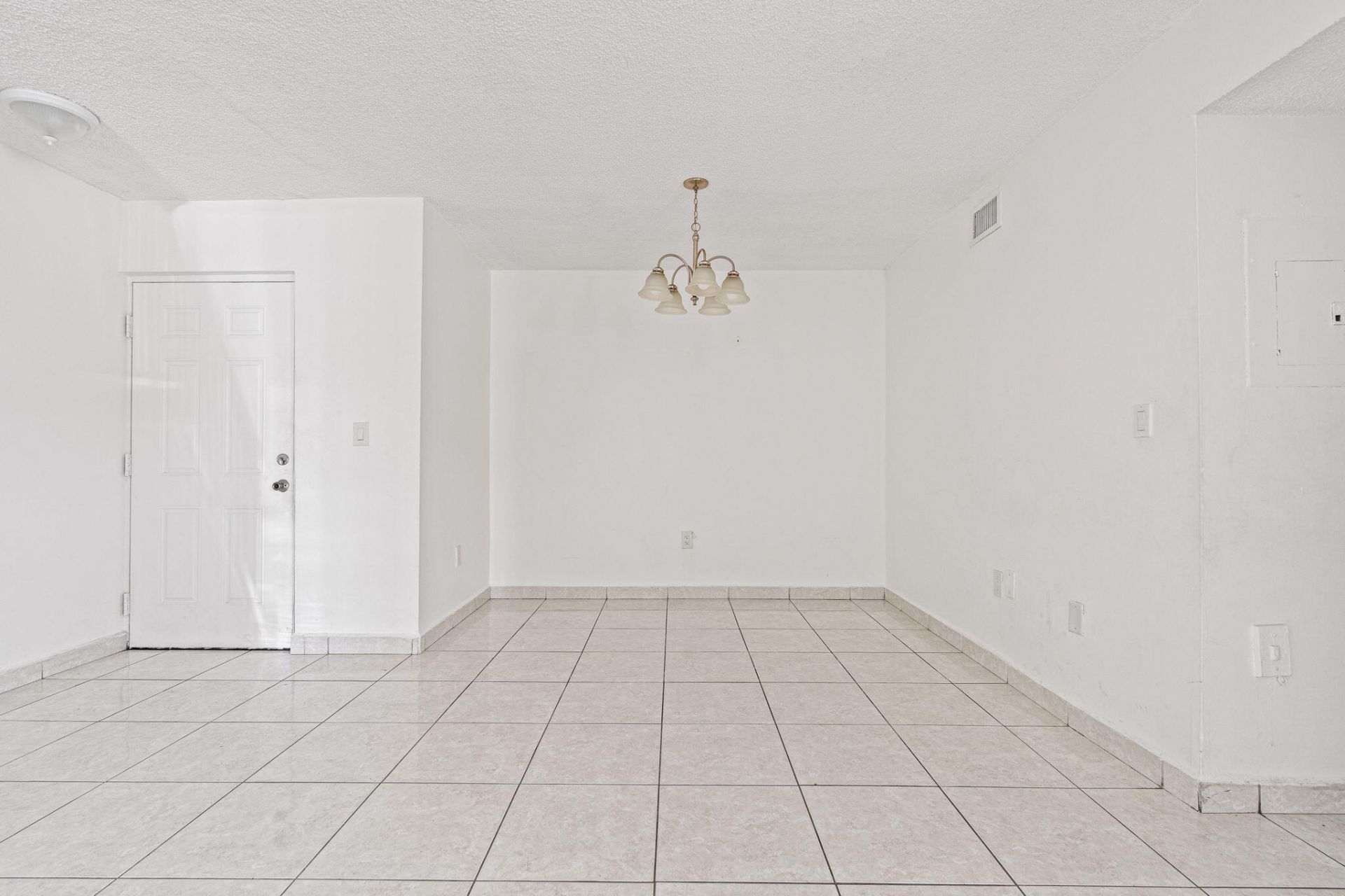 1340 W 41st Street, Unit 101, Hialeah, FL 33012 Photo