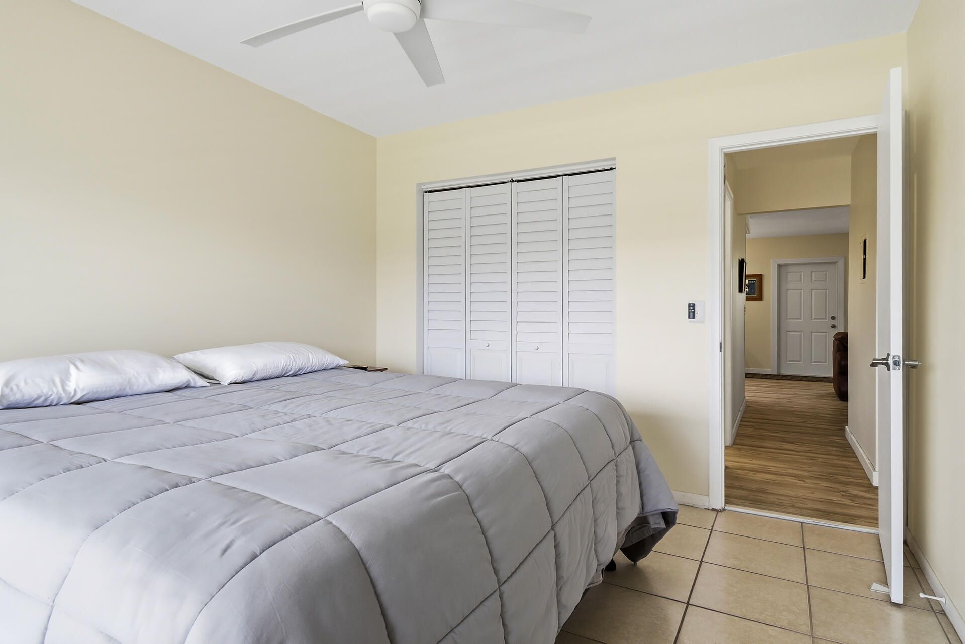 142 Norwich F, West Palm Beach, FL 33417 Photo