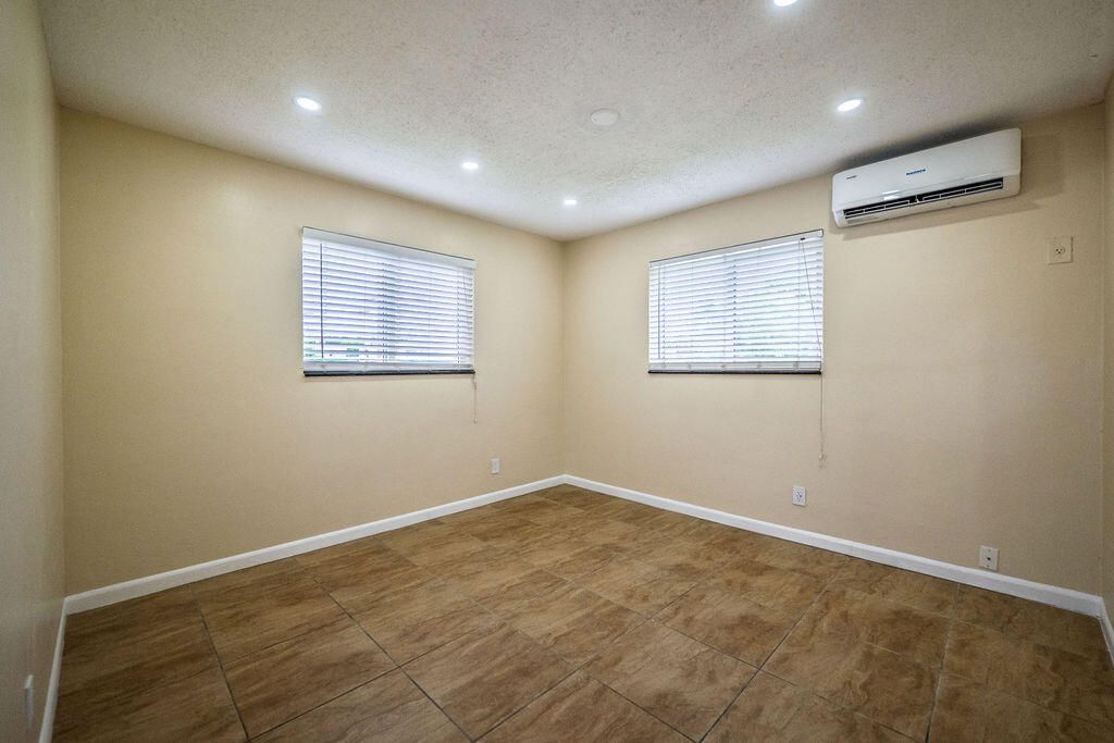 750 SW 2nd Street, Unit 1-3, Fort Lauderdale, FL 33312 Photo