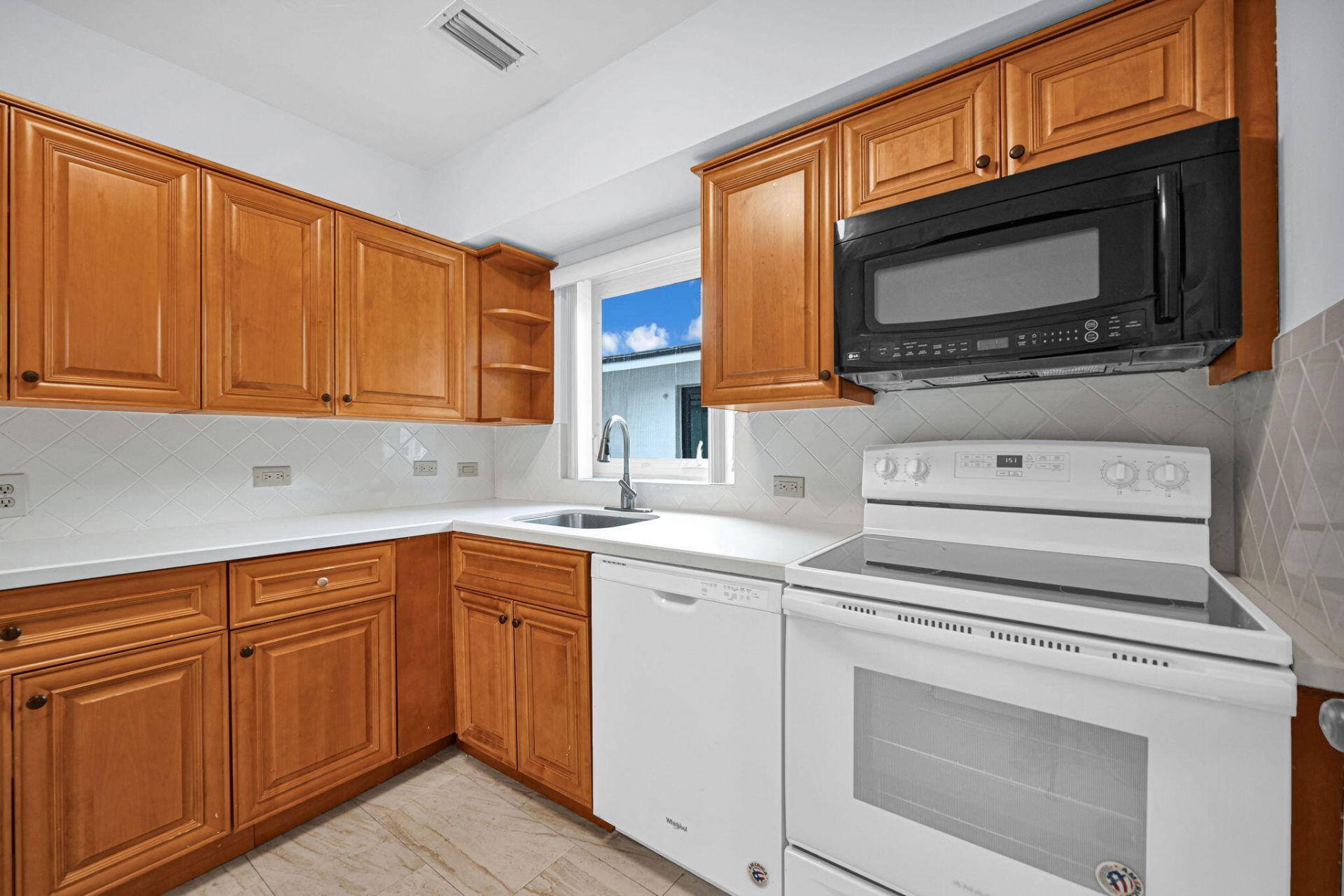 2200 SW 23rd Terrace, Miami, FL 33145 Photo