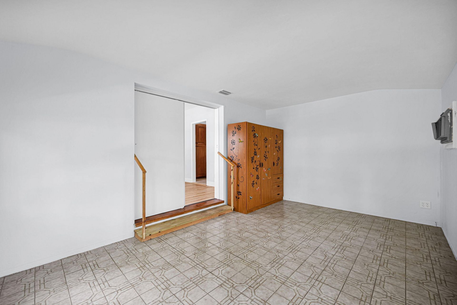 2200 SW 23rd Terrace, Miami, FL 33145 Photo