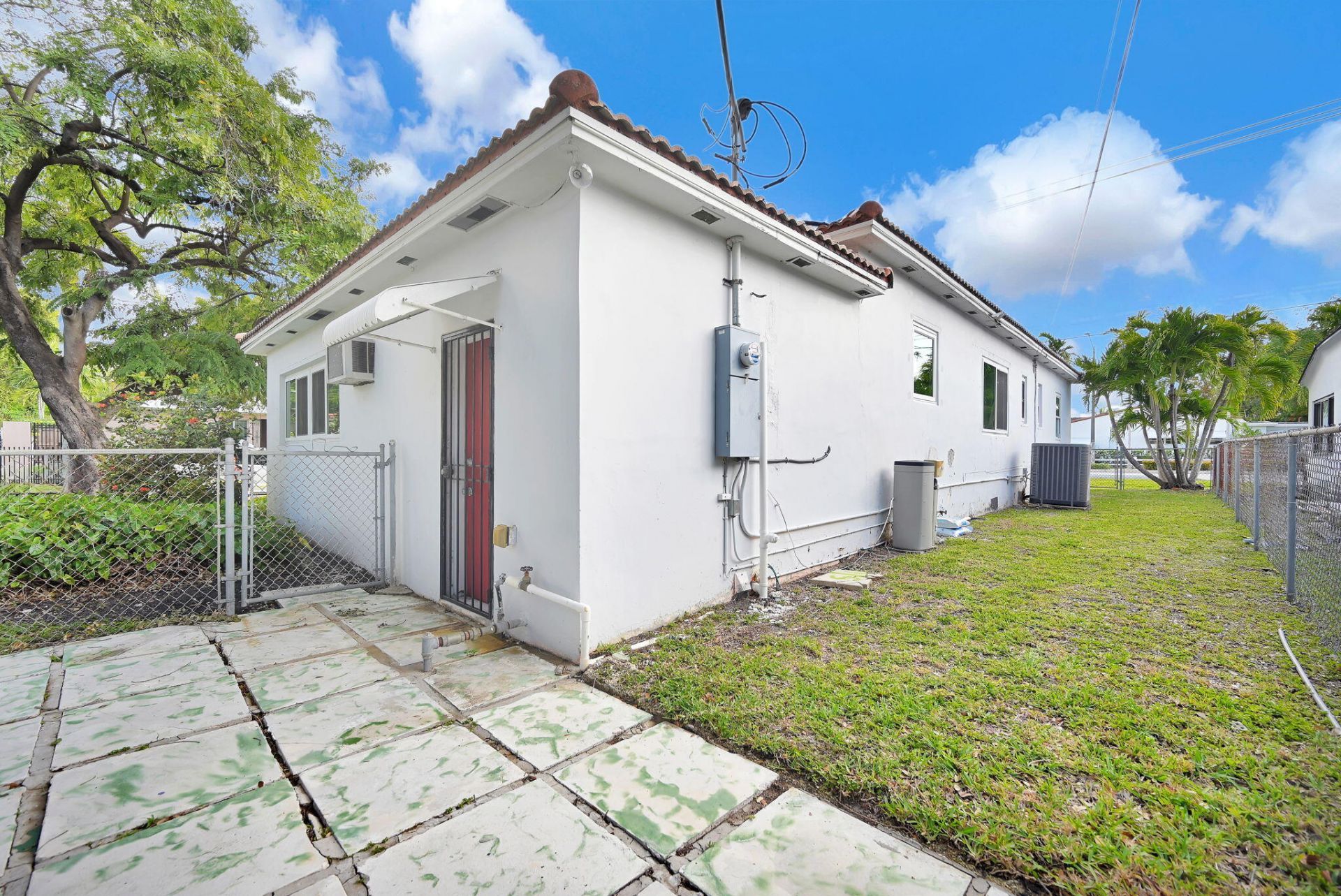 2200 SW 23rd Terrace, Miami, FL 33145 Photo