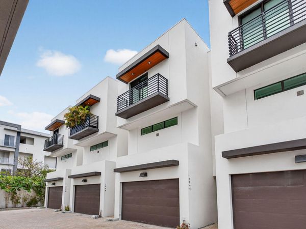 1044 N Victoria Park Road, Fort Lauderdale, FL 33304