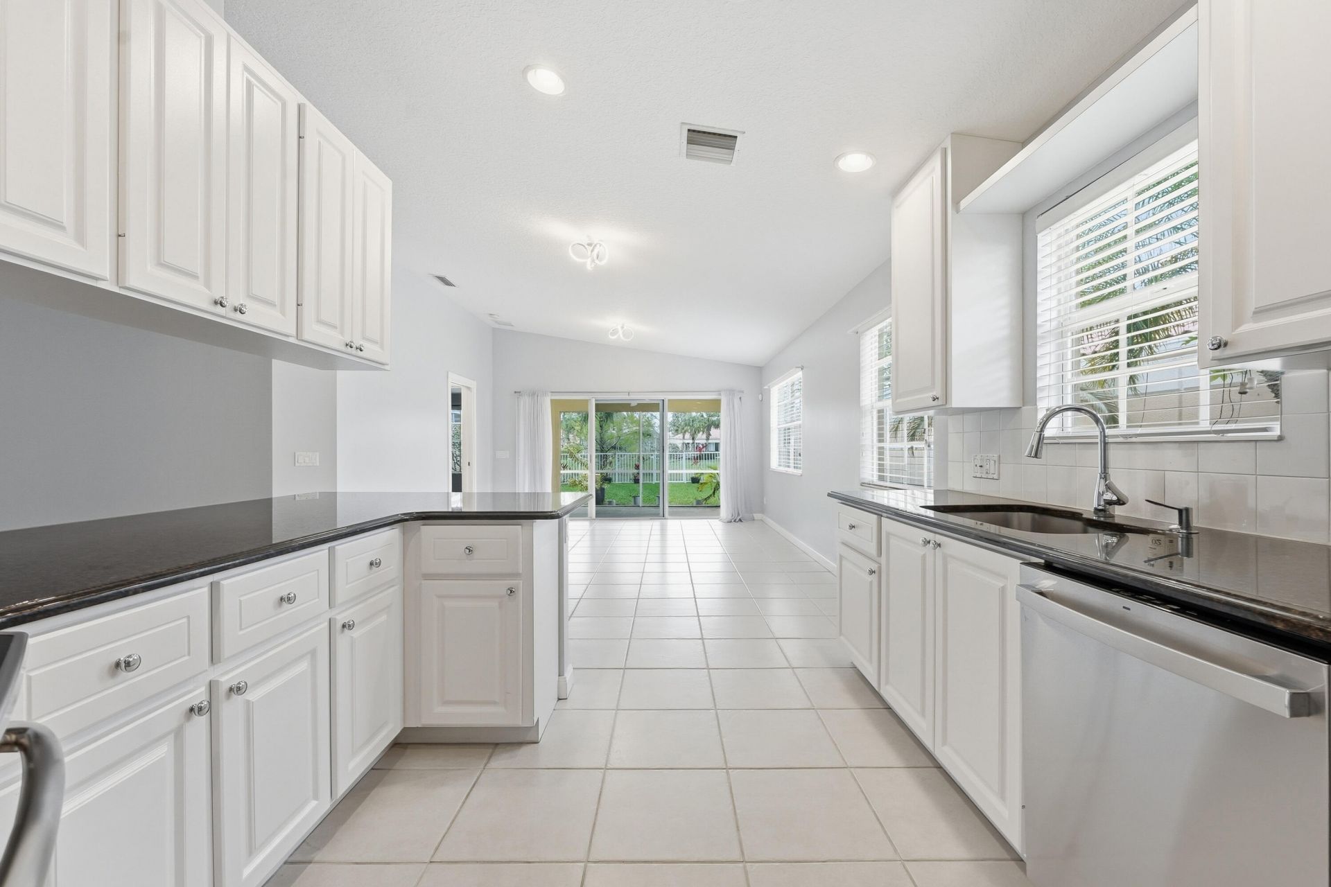 8137 Montserrat Place, Wellington, FL 33414 Photo