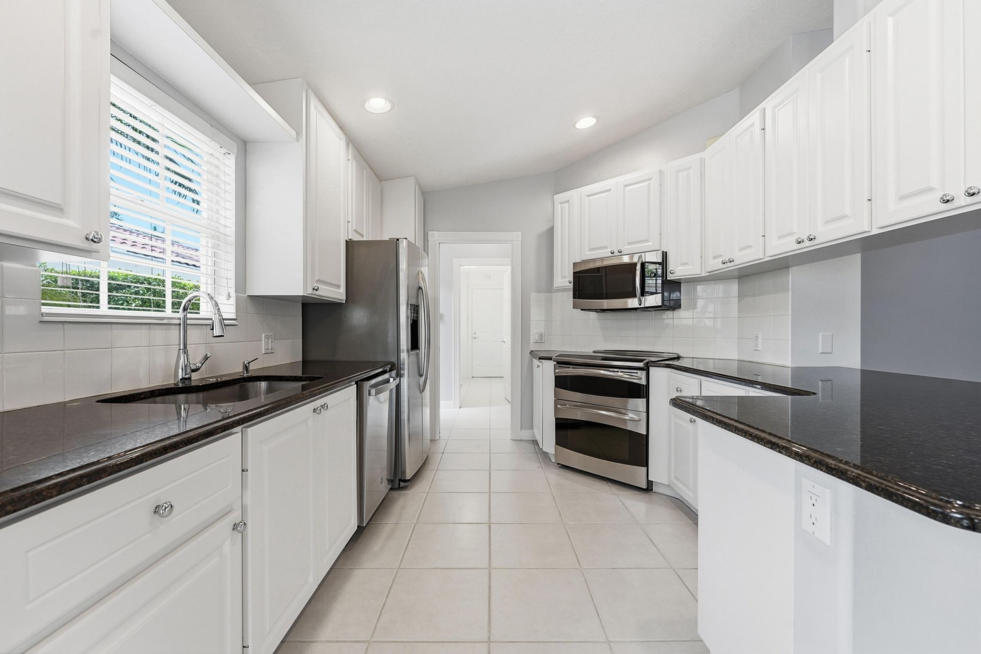 8137 Montserrat Place, Wellington, FL 33414 Photo